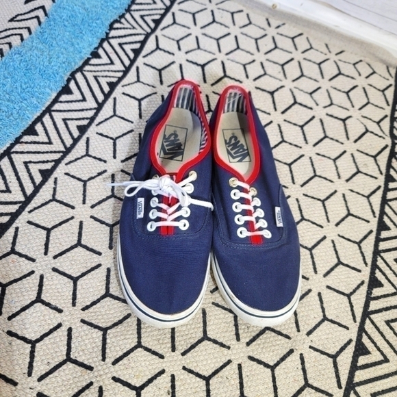 VANS ORGINIAL SNEAKER, BLUE W RED TRIM SZ 8 - Picture 6 of 11